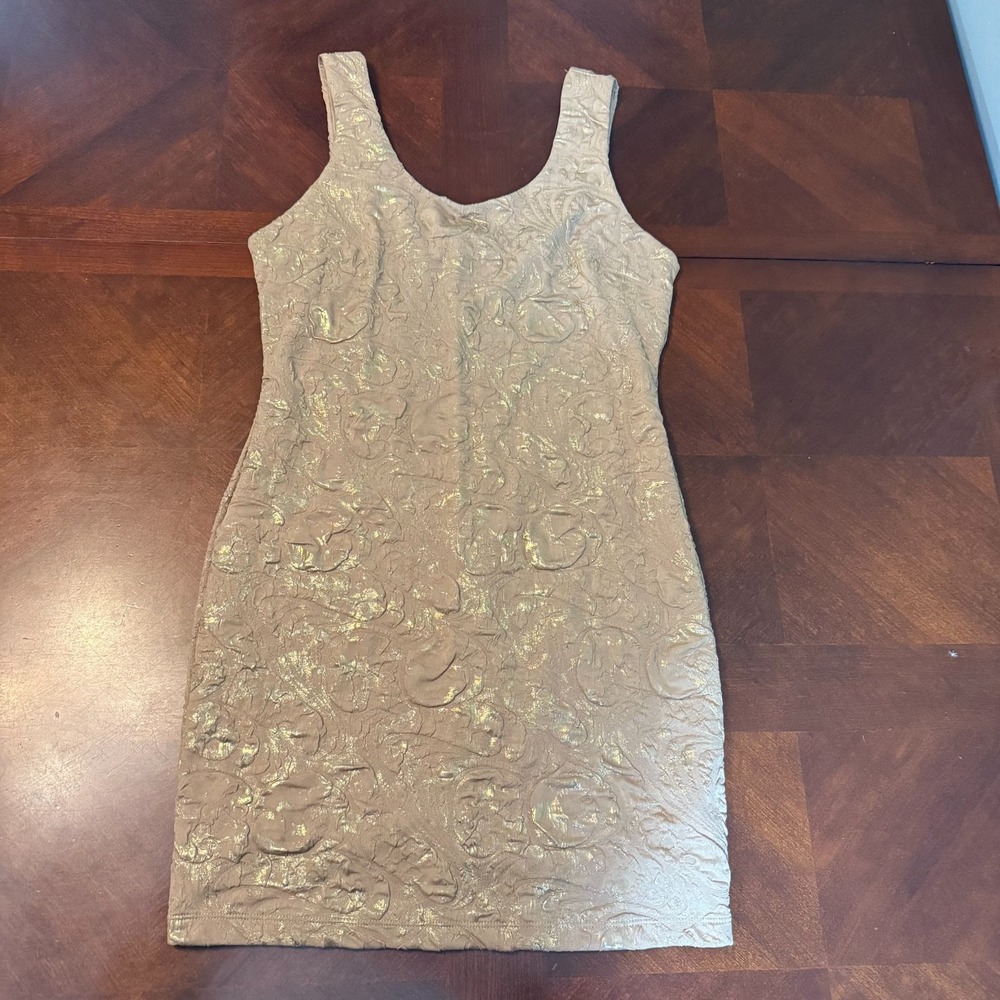 Forever 21 Gold Metallic Textured‎ Bodycon Dress Size L Sleeveless party dress